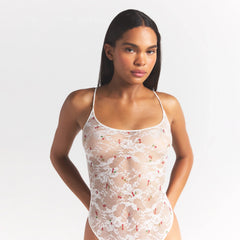 STRETCH LACE SCOOP NECK BODYSUIT | IVORY CHERRY PRINT