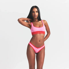 LIGHTWEIGHT COTTON LACE SCOOP BRALETTE | CARNATION CONTRAST