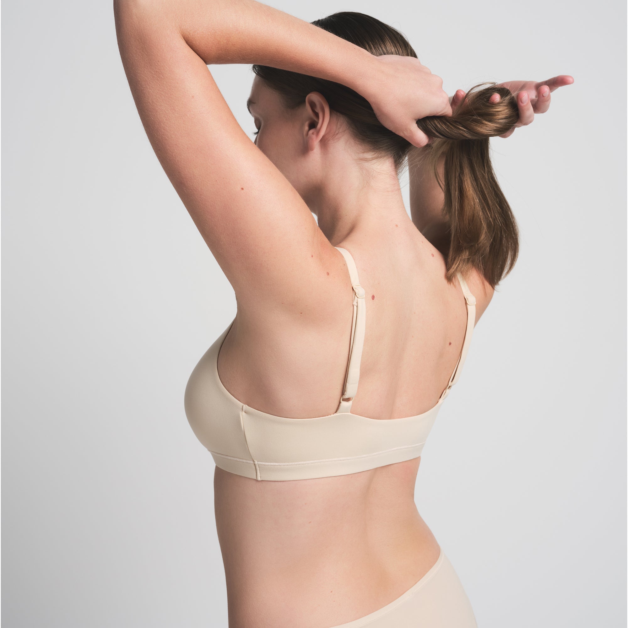FITS EVERYBODY SCOOP BRALETTE | SAND