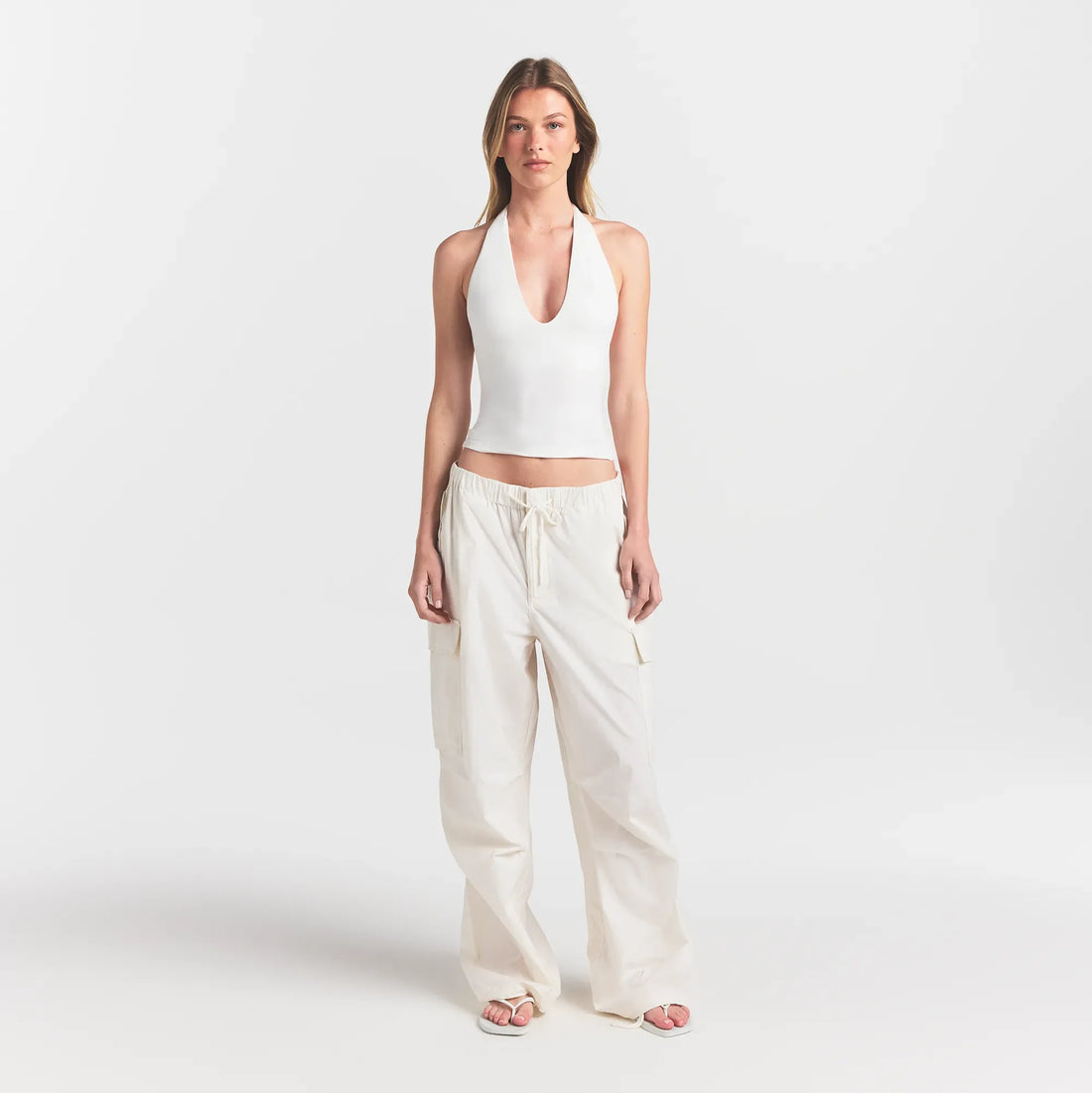 SMOOTH LAYERS HALTER TOP | EGRET